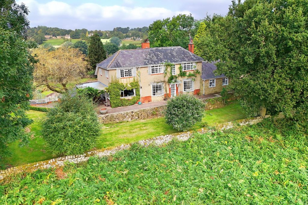 Property photo 2 of 18