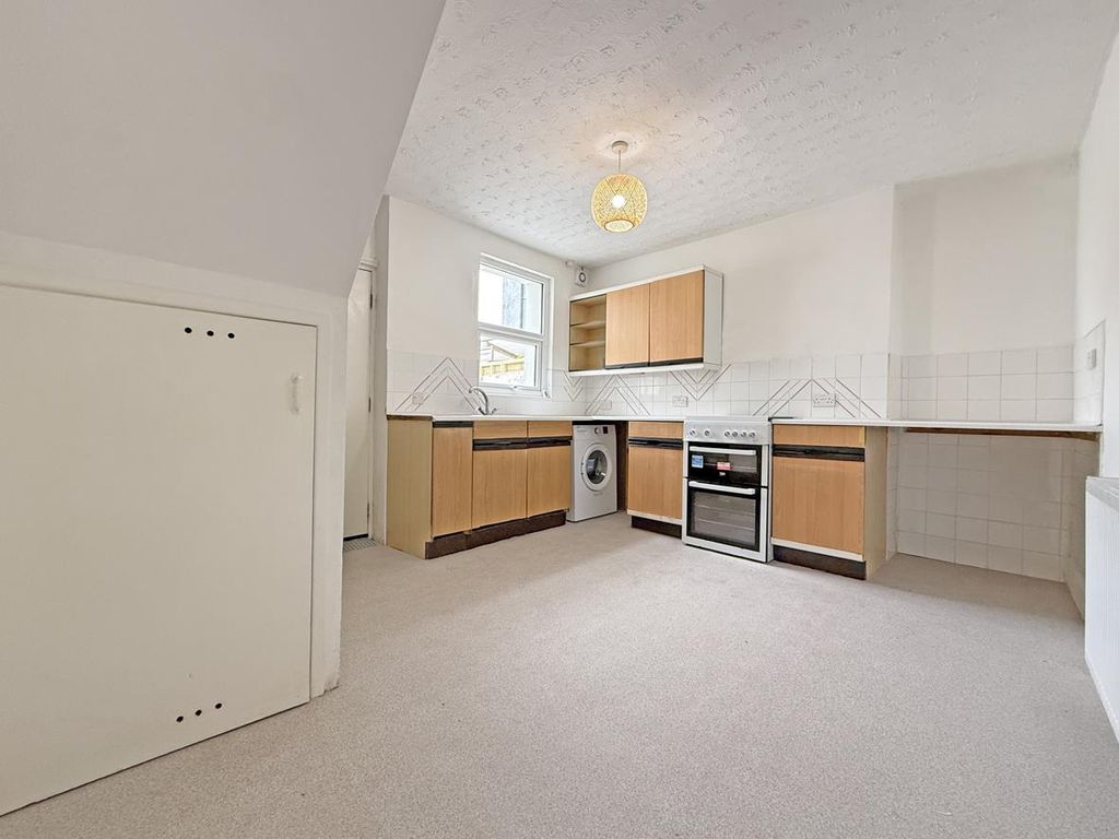 Property photo 3 of 9 Butt Park Road 89 - New Kitchen.Jpg