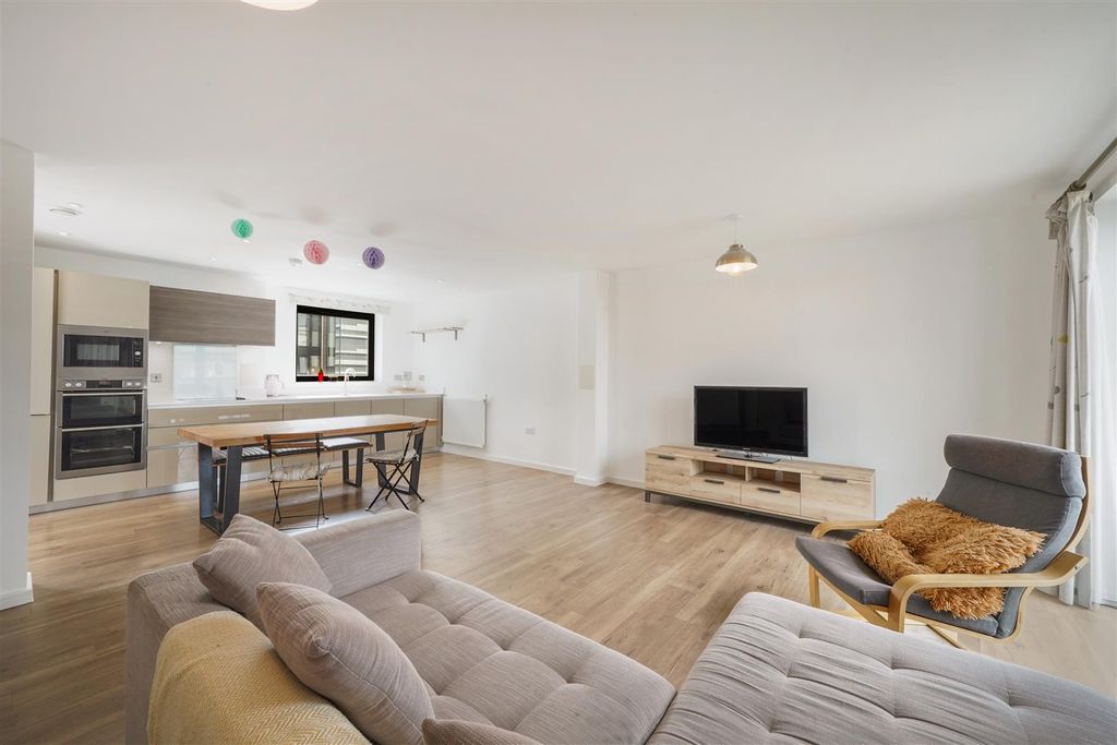 Property photo 2 of 31 74 Williams Way - A63Qdhwknh3Nh8Jpkhtx.Jpg