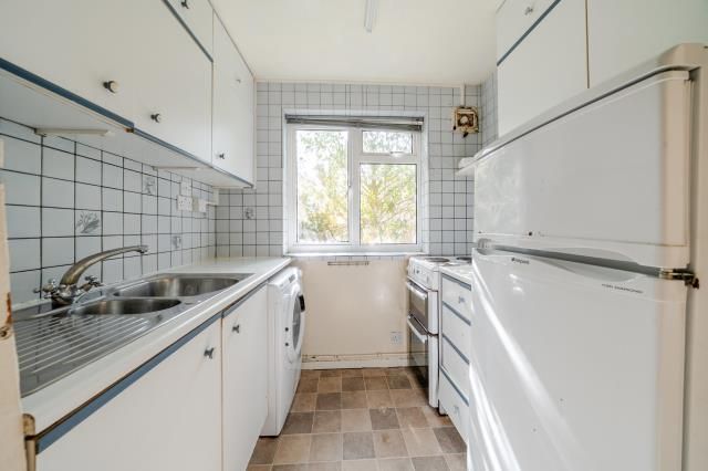 Property photo 3 of 15 Kitchen