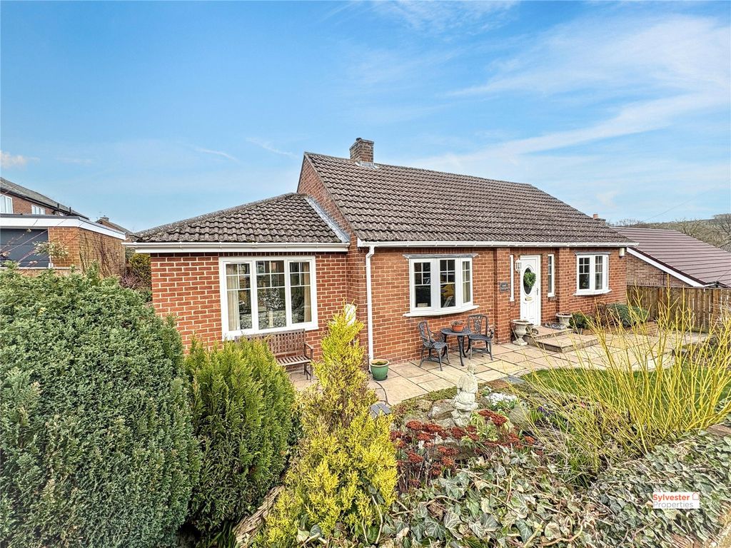 Property photo 1 of 37 Picture No. 22