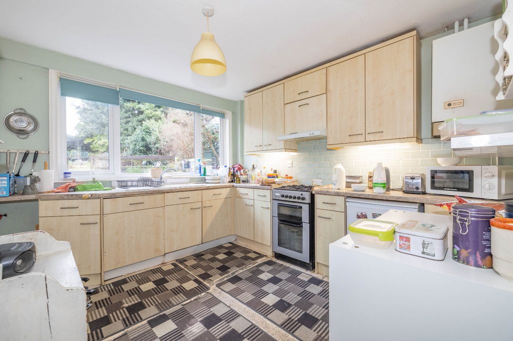 Property photo 3 of 16 Picture 3