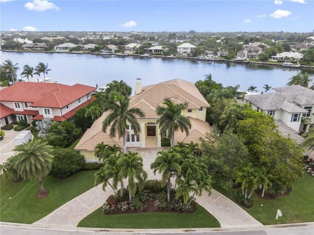 Property photo 1 of 31