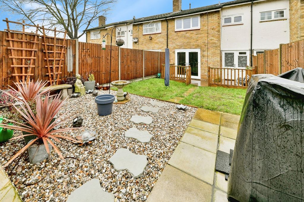 Property photo 2 of 18 Rear