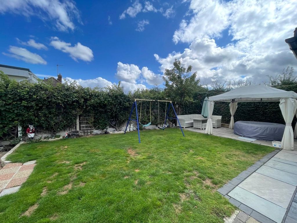 Property photo 2 of 19 Picture No. 05