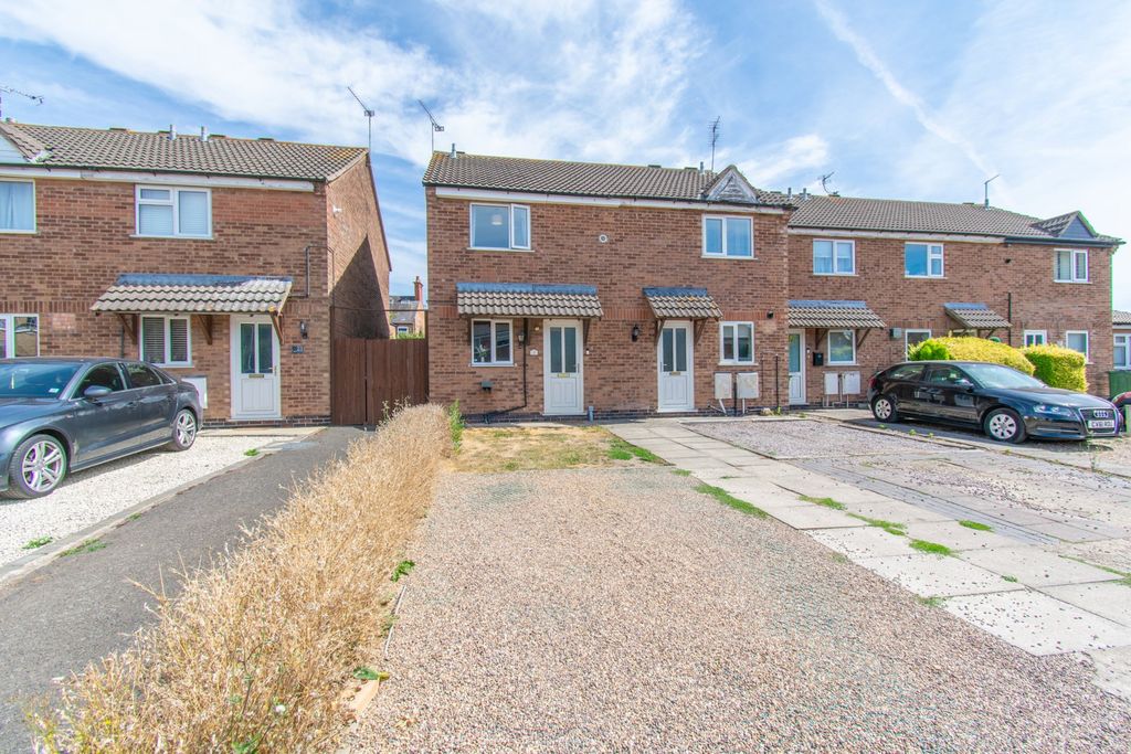 Property photo 1 of 12