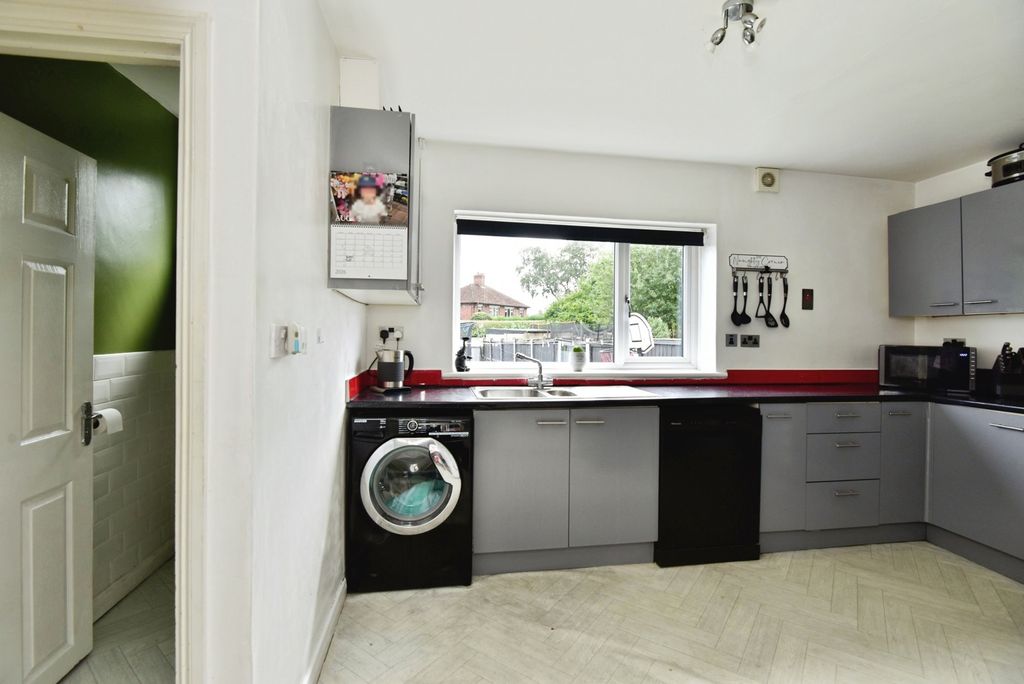 Property photo 2 of 19 Pbox-Img.Jpg