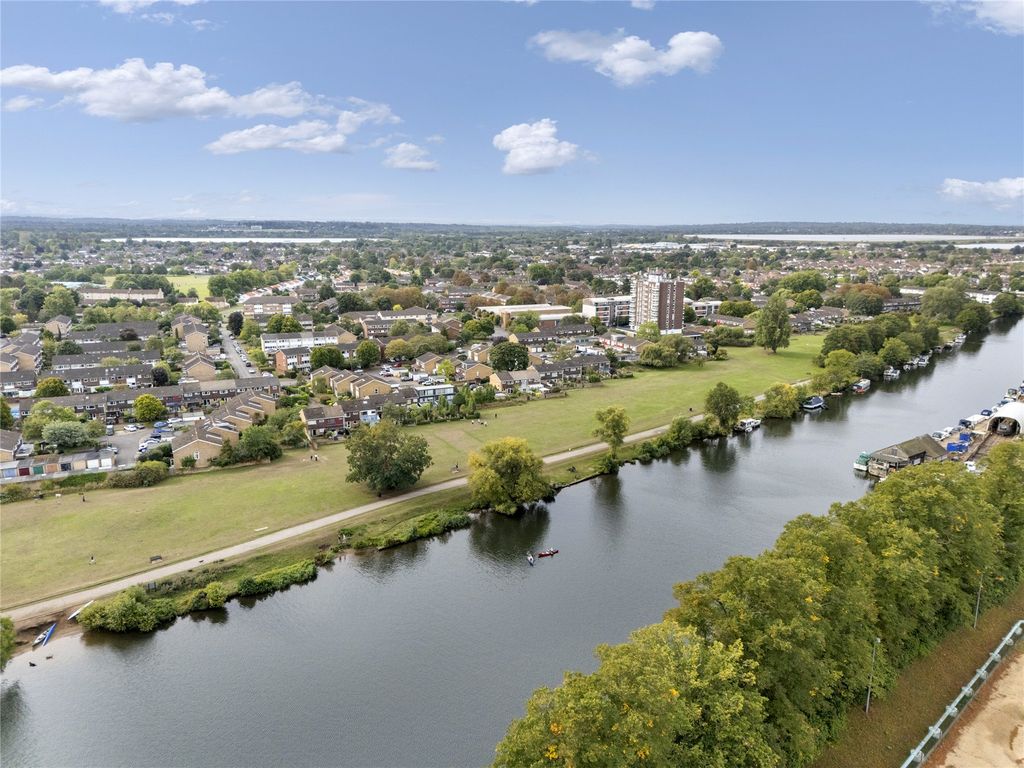 Property photo 2 of 19 River Views