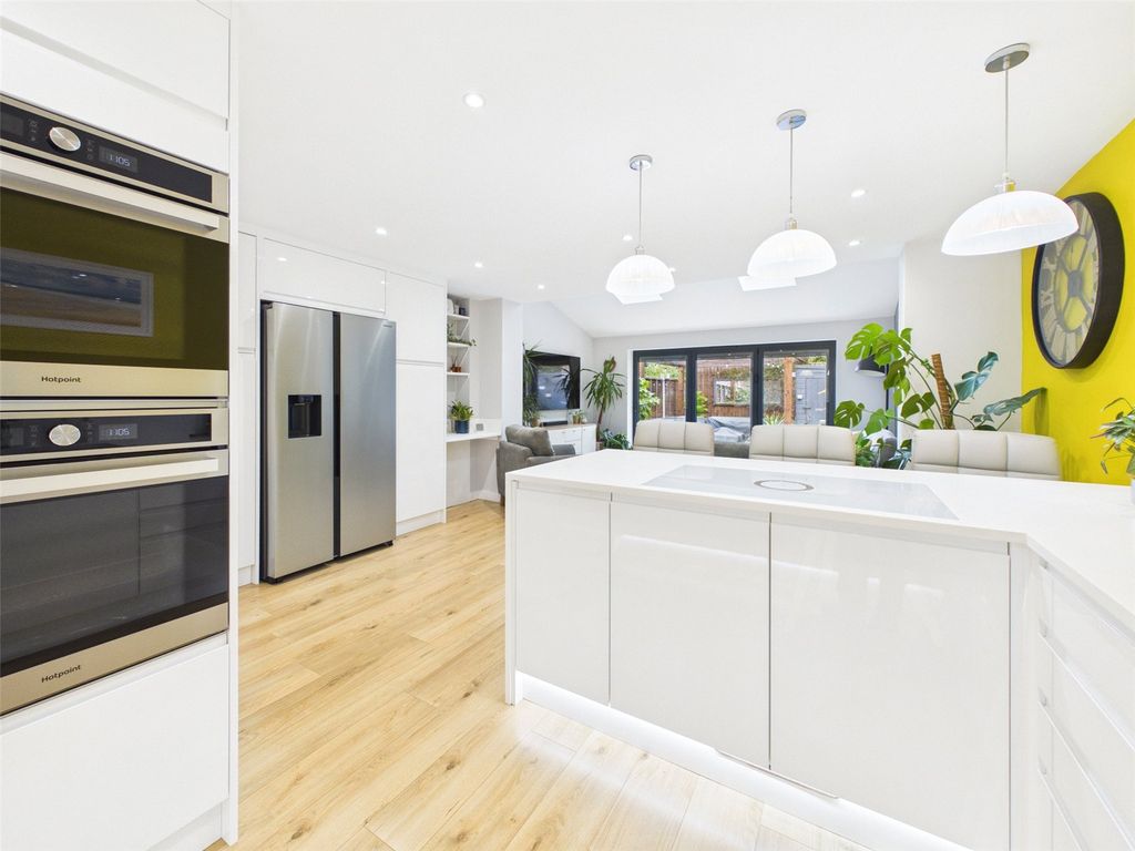 Property photo 3 of 20 Picture No. 04