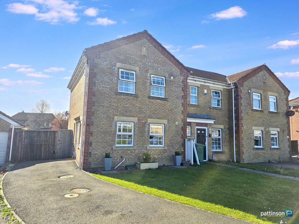 Property photo 1 of 21