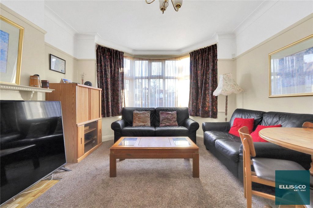 Property photo 3 of 12 Picture No. 38