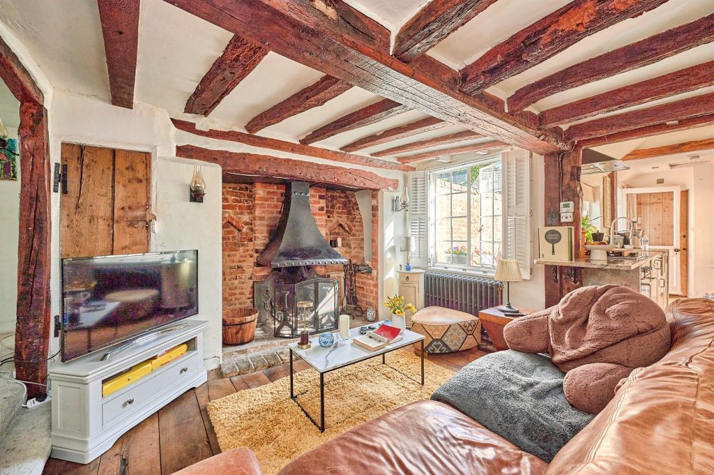 Property photo 2 of 16