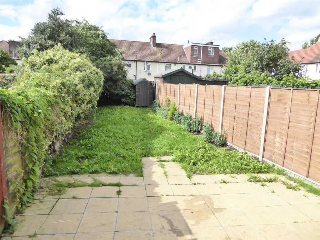 Property photo 3 of 12