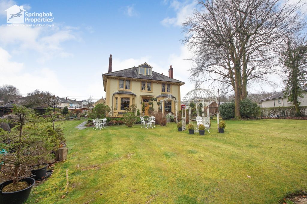 Property photo 2 of 41 Image 1