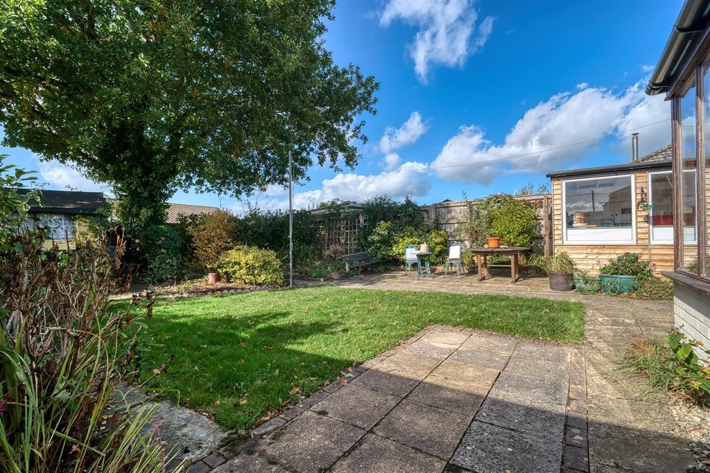Property photo 2 of 12