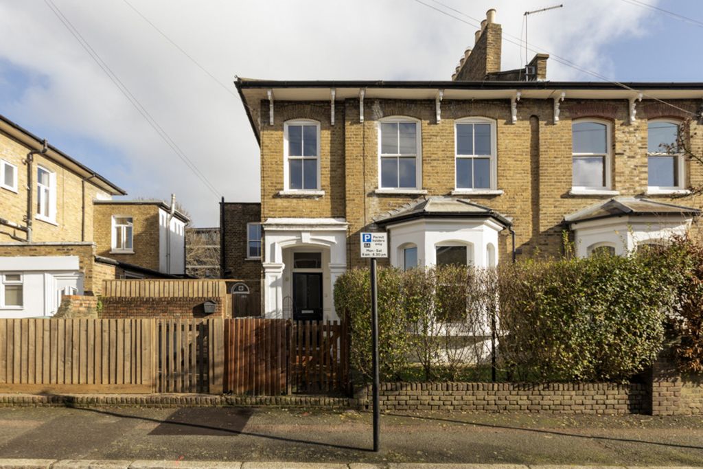 Property photo 1 of 29