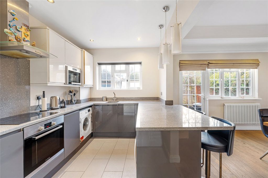 Property photo 1 of 16 Picture No. 01