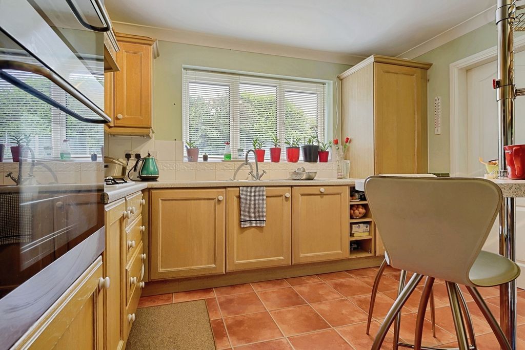 Property photo 3 of 20 Pbox-Img.Jpg