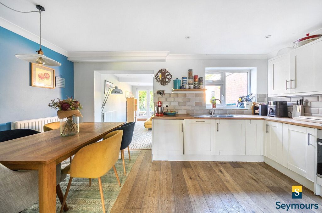 Property photo 3 of 16 Kitchen/Dining
