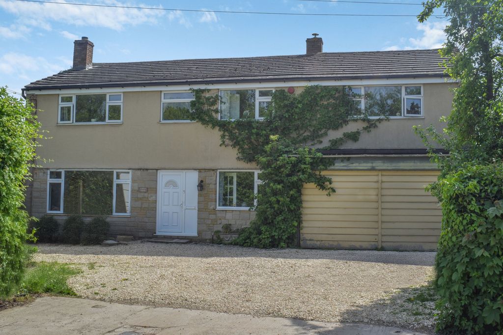 Property photo 1 of 21