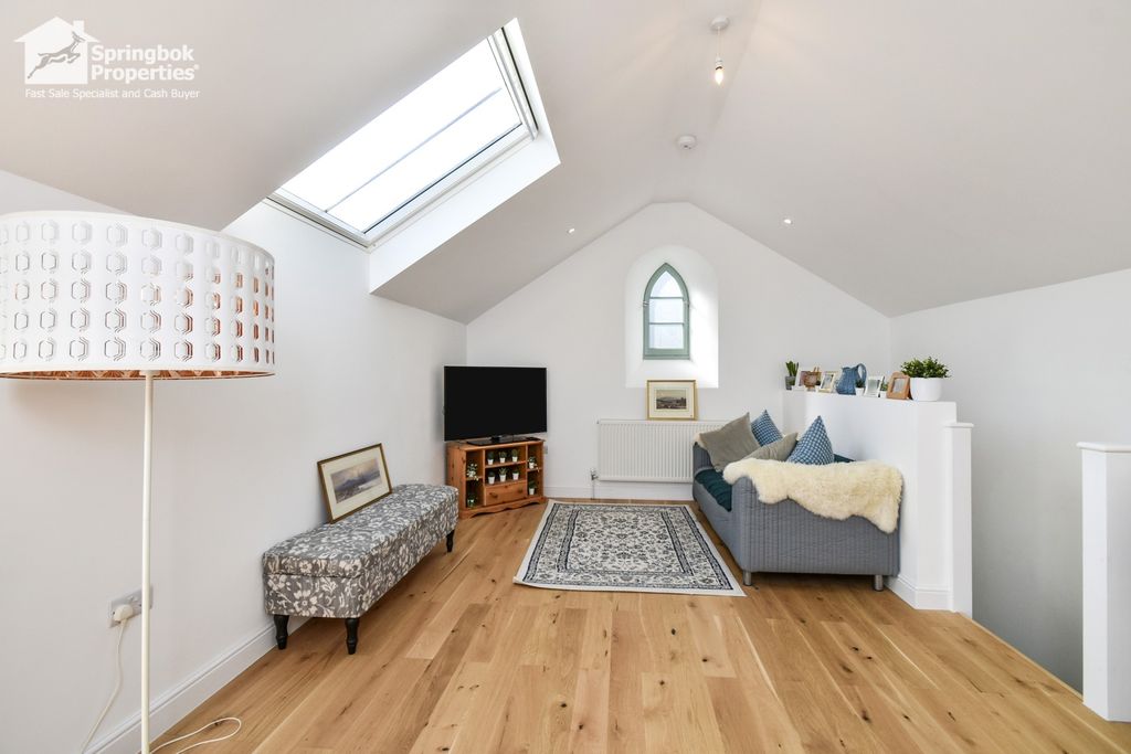 Property photo 3 of 18 Image 2