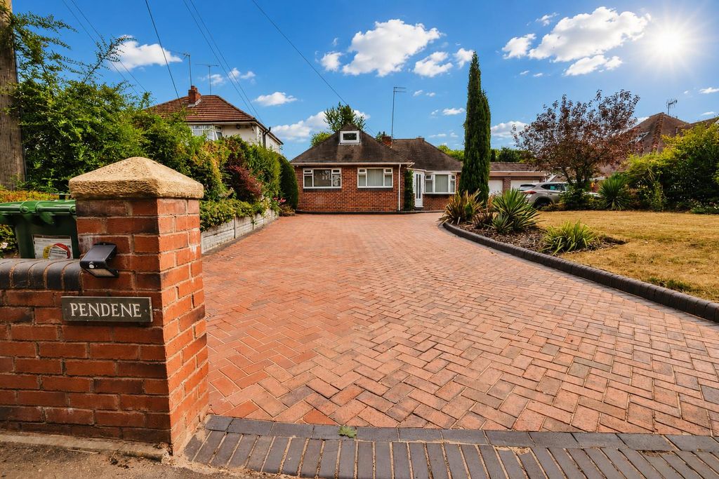 Property photo 1 of 27 Bd3B8B52-Aed3-4C0F-Acdc-Ef241Dff81B6.Png