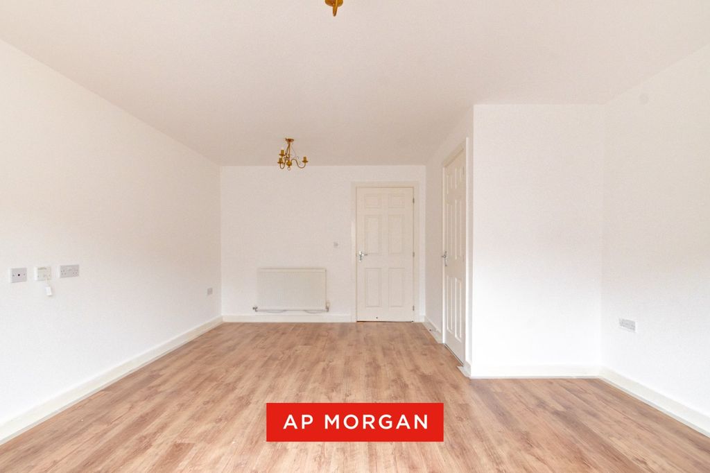 Property photo 3 of 16 Picture No. 13