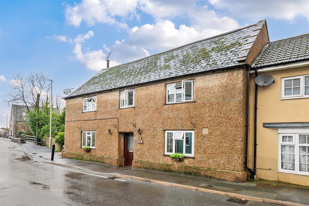 Property photo 1 of 16 Front Elevation