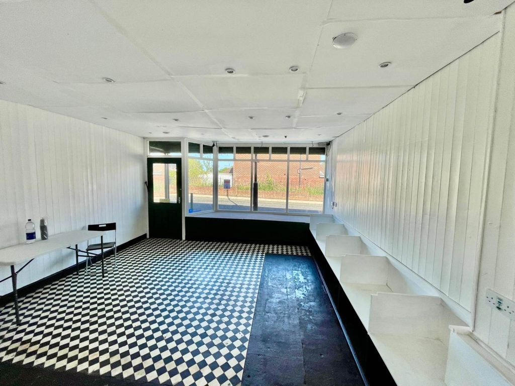 Property photo 3 of 5