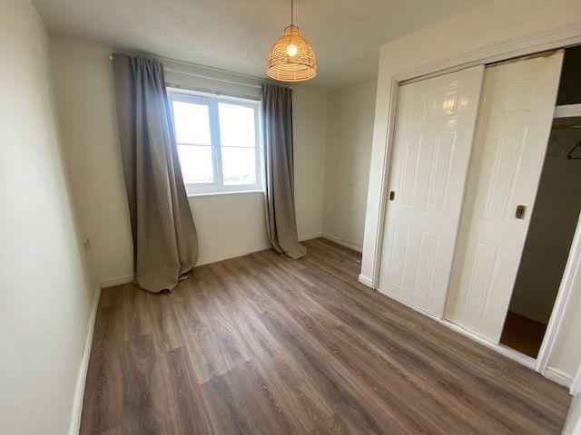 Property photo 3 of 7 Bedroom 1