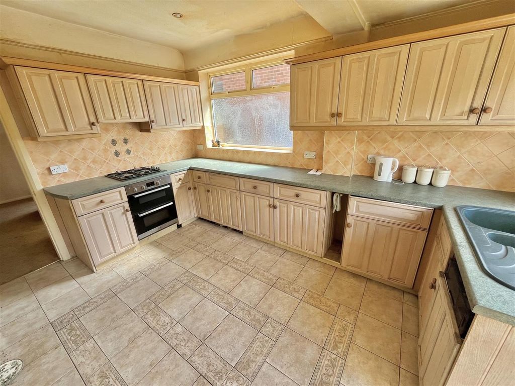 Property photo 3 of 19 Image 3