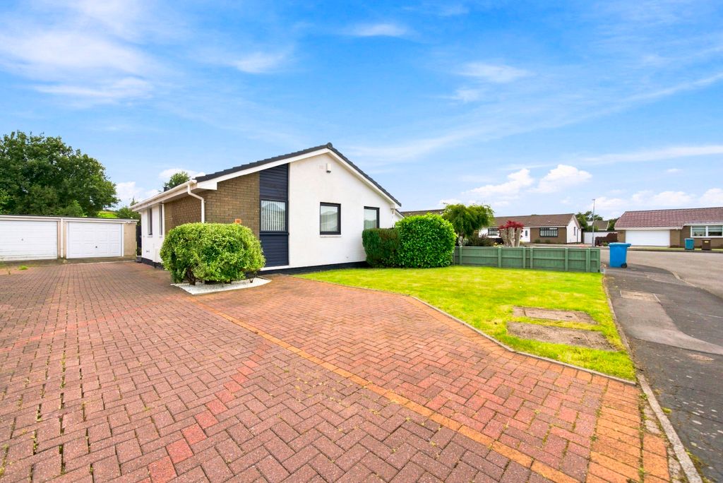 Property photo 1 of 34