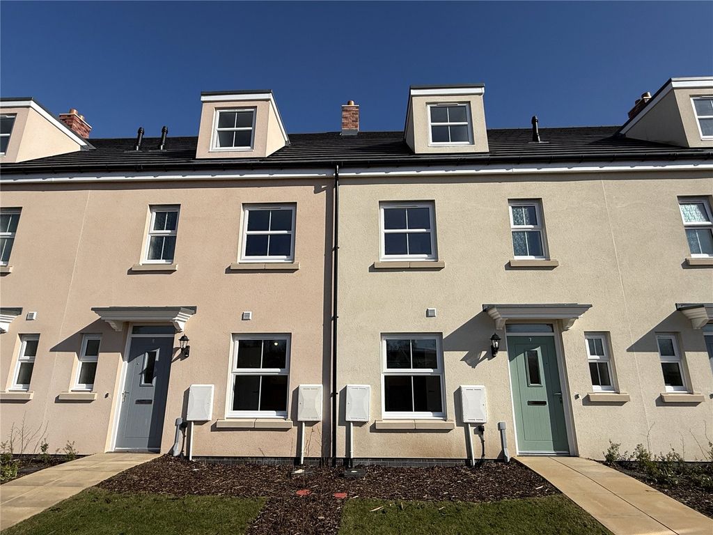 Property photo 1 of 13 161 And 162