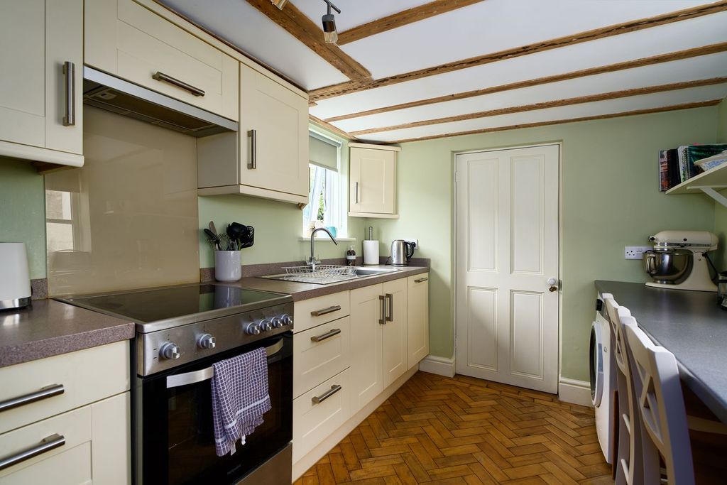 Property photo 3 of 16