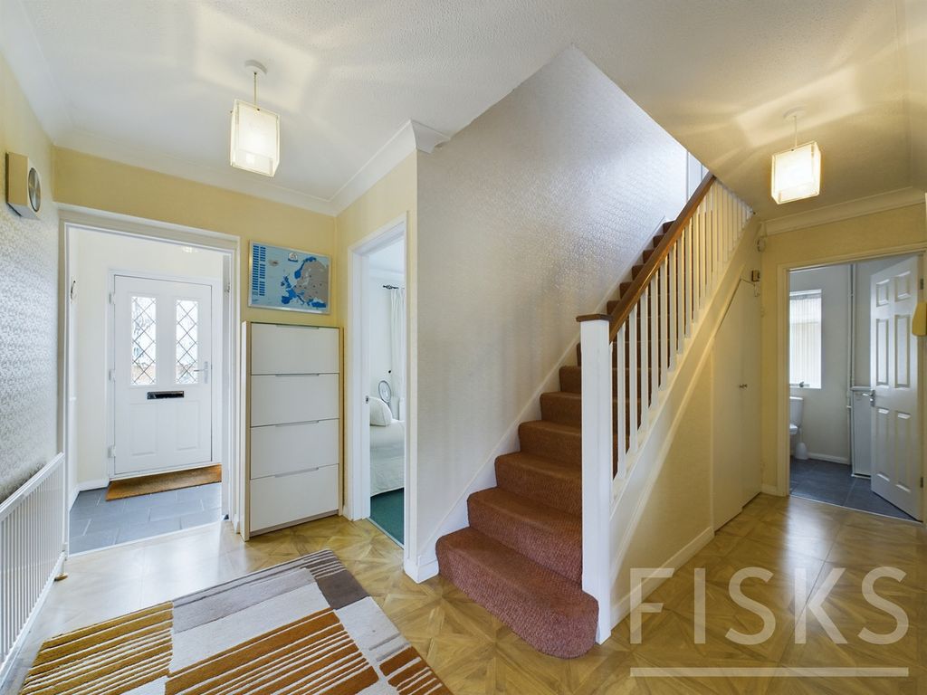Property photo 2 of 26