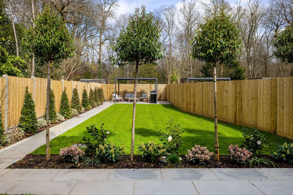 Property photo 2 of 17 Photo Of Show Home