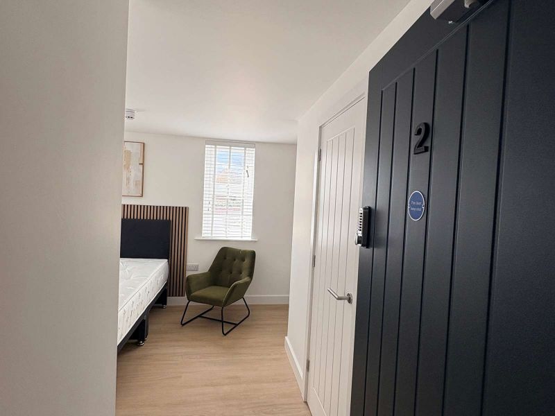 Property photo 3 of 18