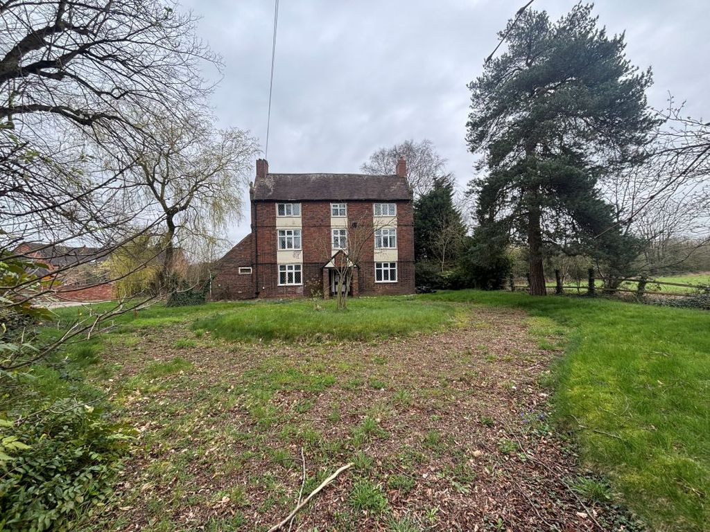 Property photo 2 of 31