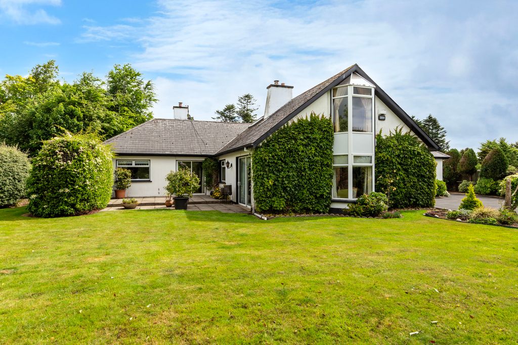 Property photo 3 of 55