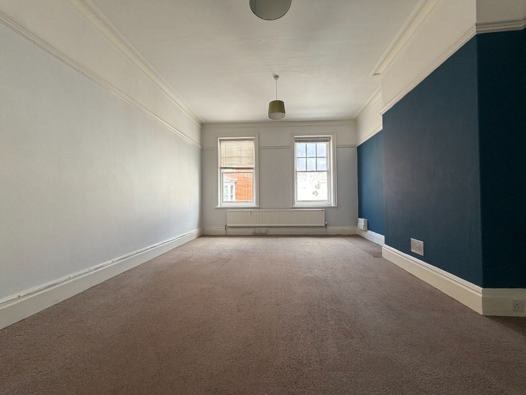 Property photo 3 of 14 5194775
