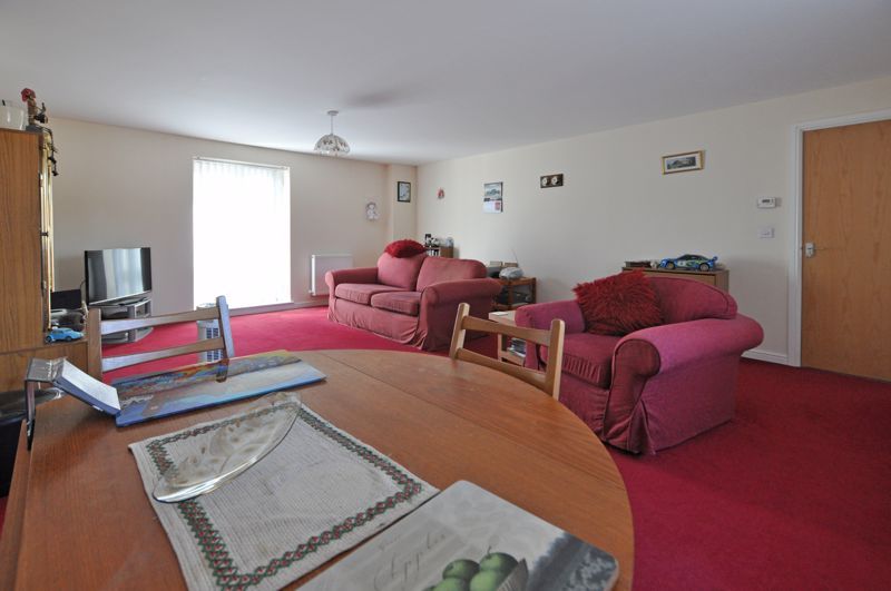 Property photo 2 of 11 Photo 2