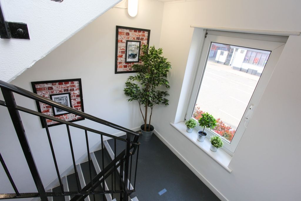 Property photo 3 of 7 4320862