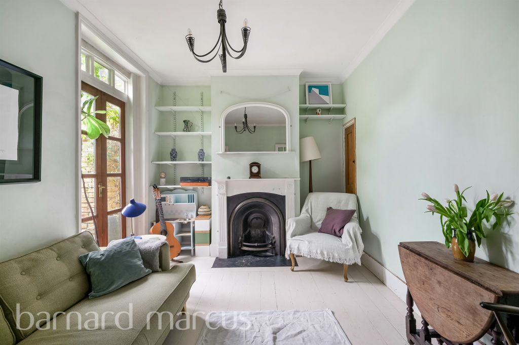 Property photo 2 of 15 Dining Room