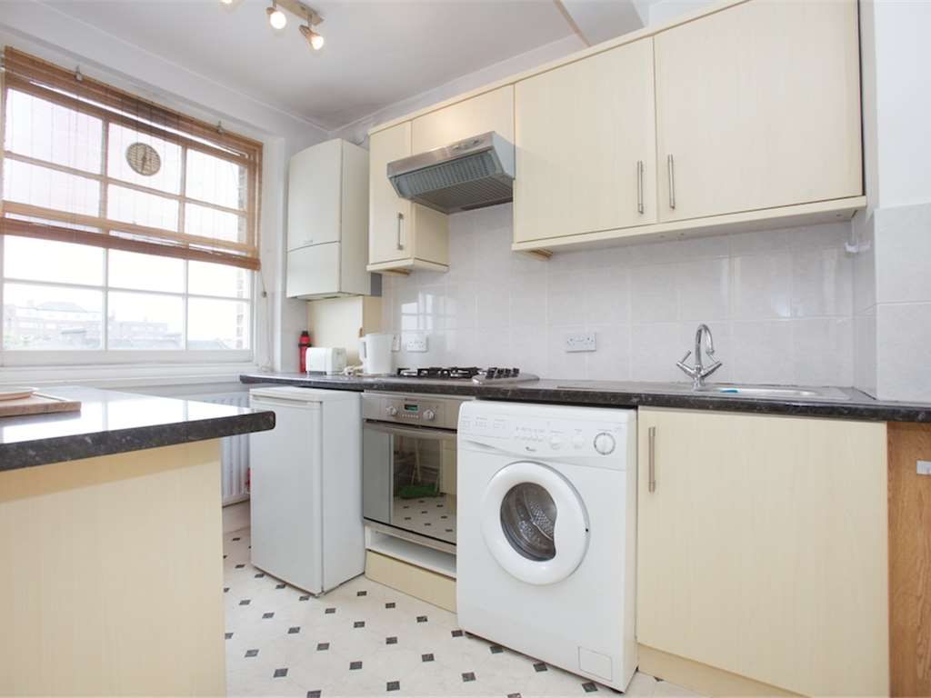 Property photo 3 of 8 3