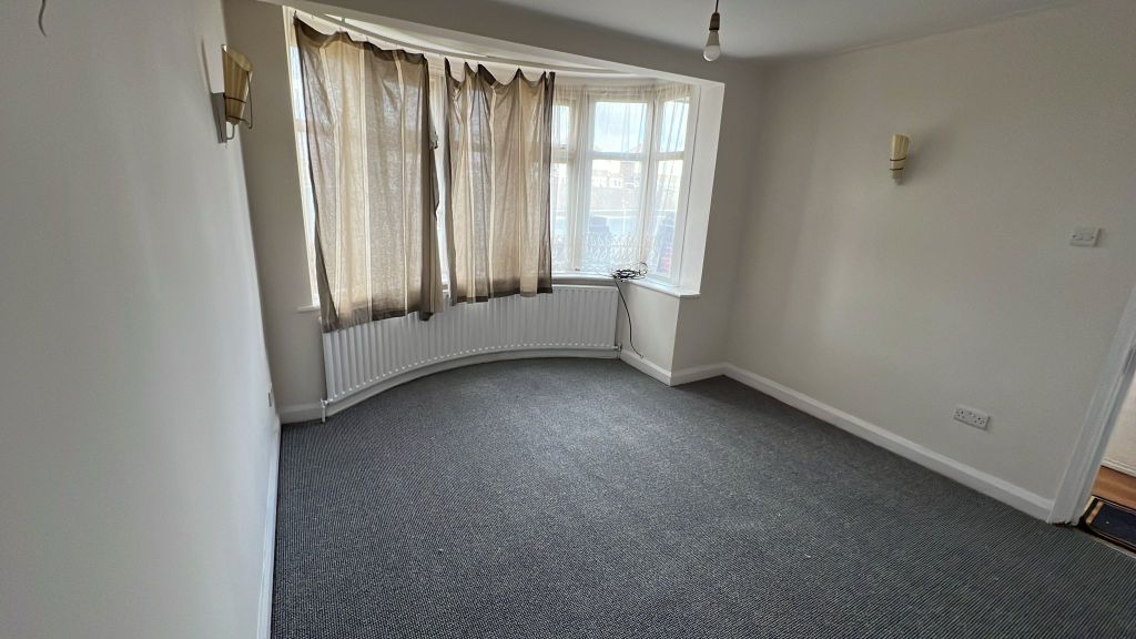 Property photo 2 of 3