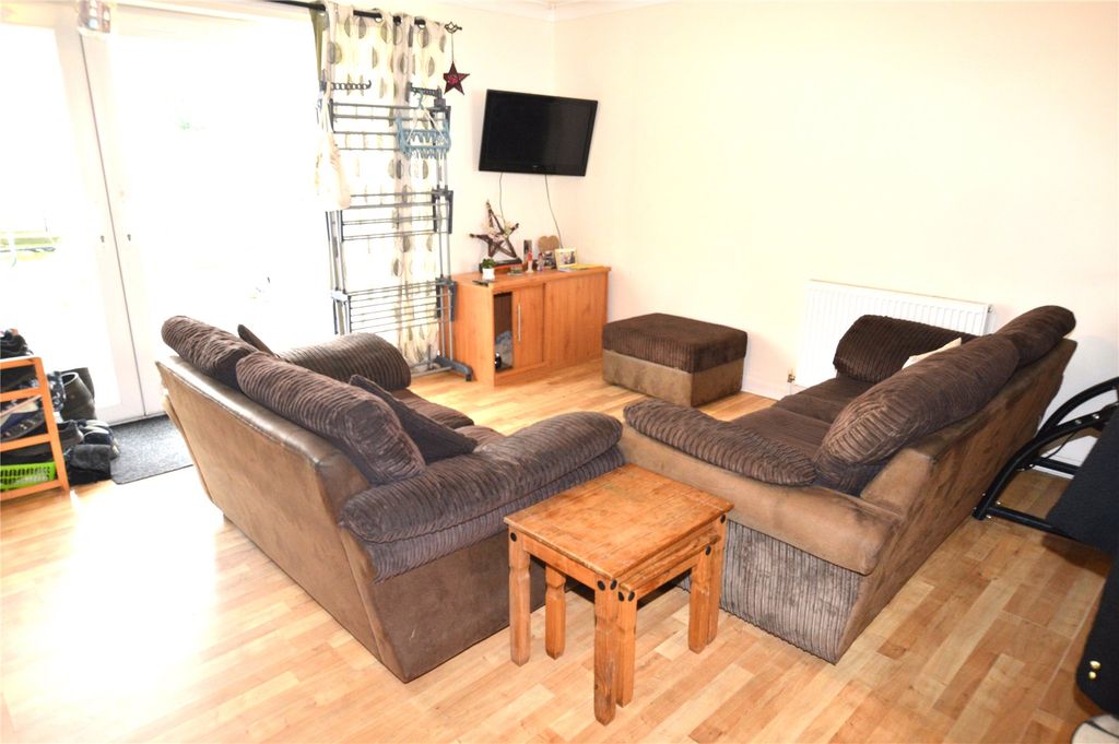 Property photo 3 of 10 Picture No. 09