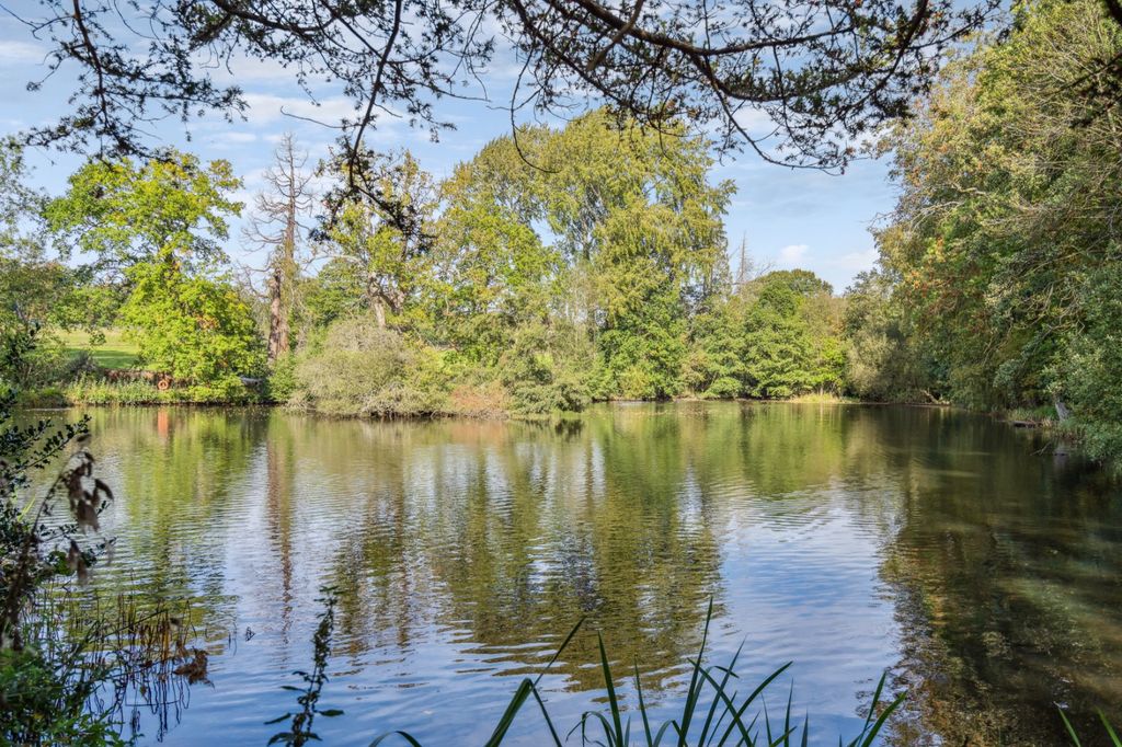 Property photo 2 of 26 Picture No. 22