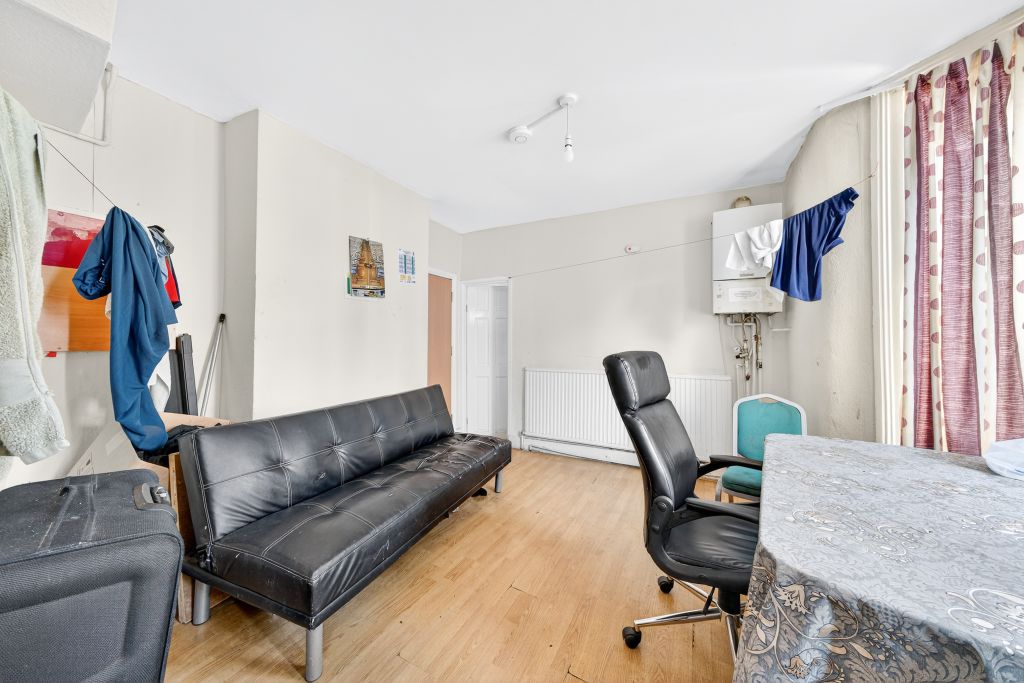 Property photo 3 of 16 002_Dsc03687