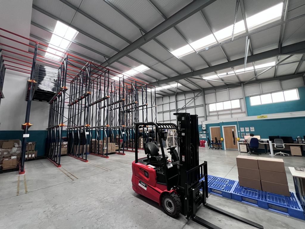 Property photo 3 of 7 Photo 4