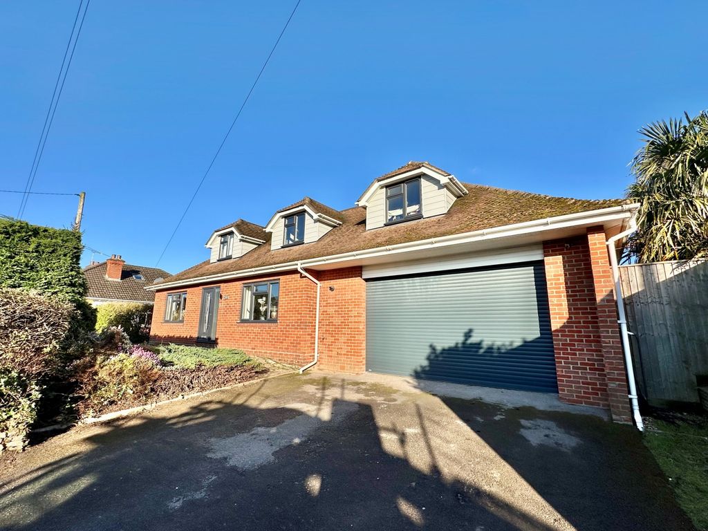 Property photo 2 of 25 1